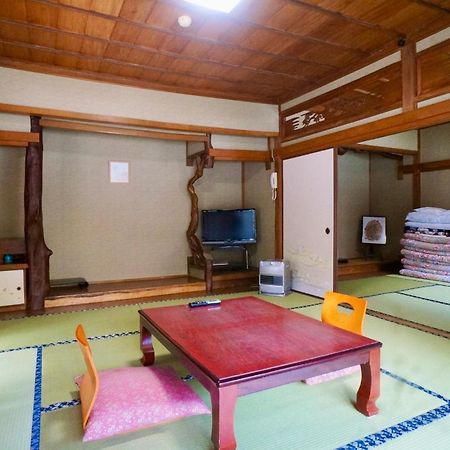 Hotel Takaosou Yufu Zewnętrze zdjęcie