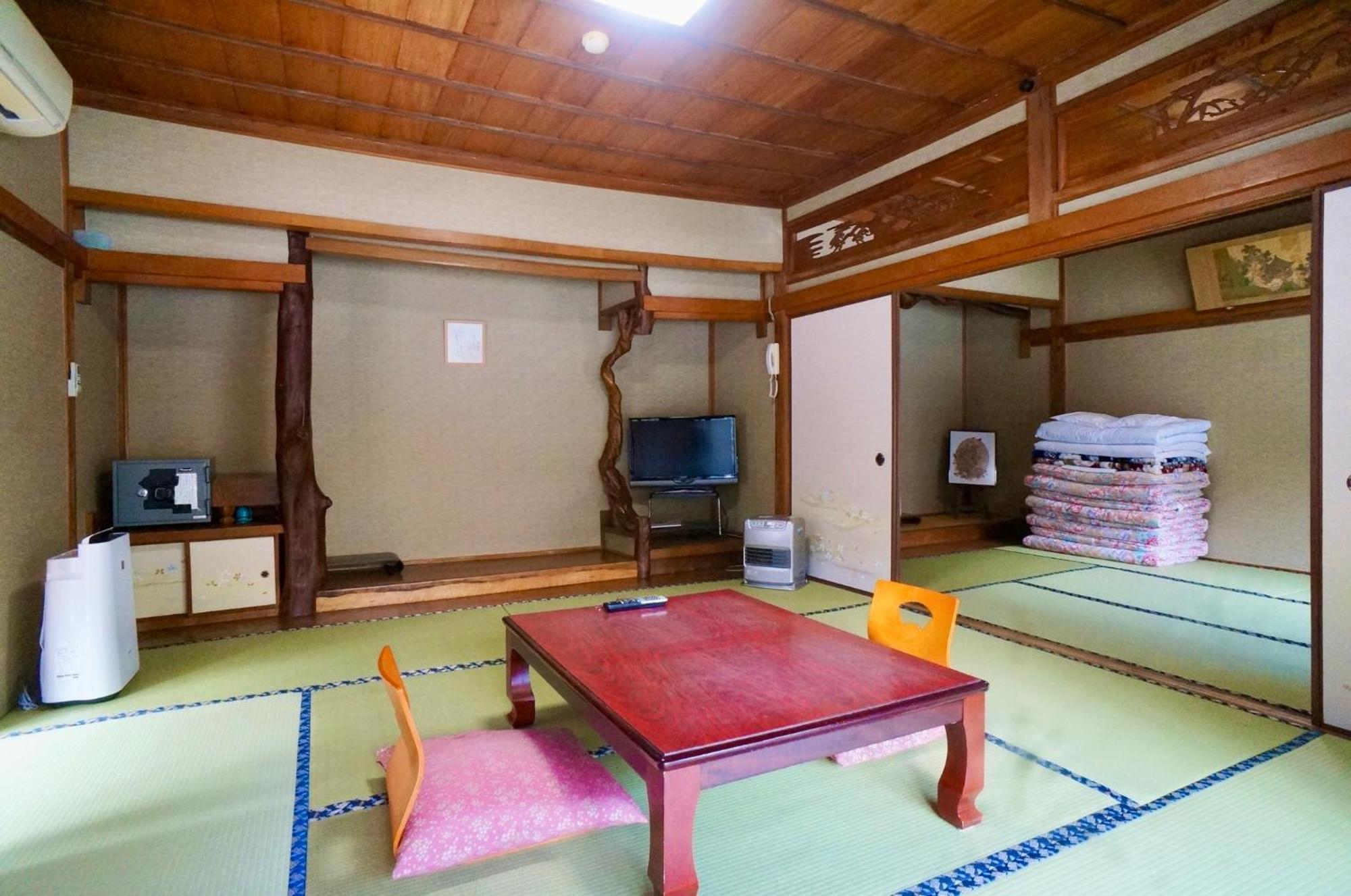 Hotel Takaosou Yufu Zewnętrze zdjęcie