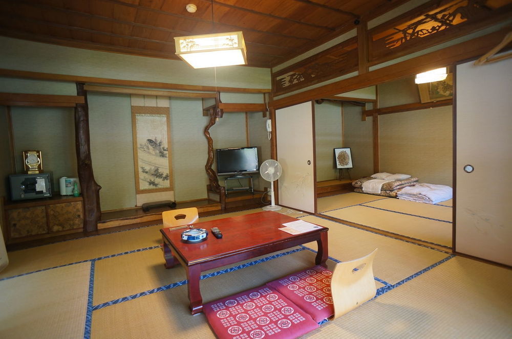 Hotel Takaosou Yufu Zewnętrze zdjęcie